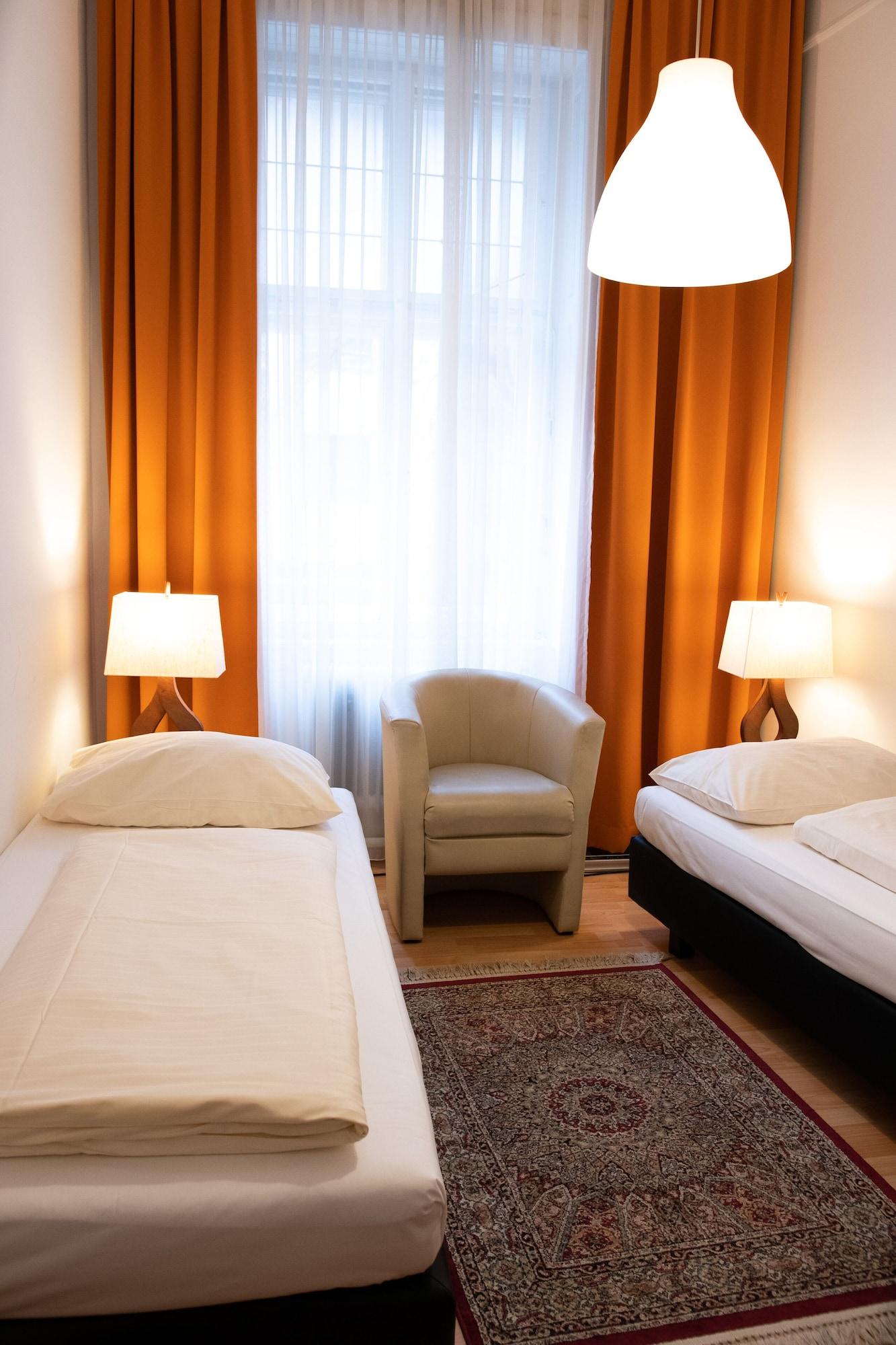 Pension Hotel Mariahilf Wien Exteriör bild