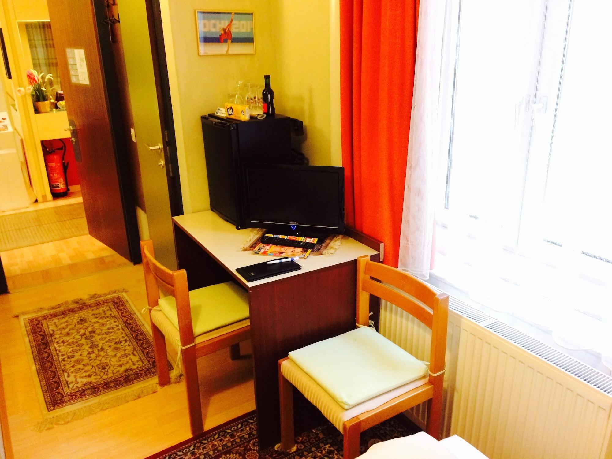 Pension Hotel Mariahilf Wien Exteriör bild